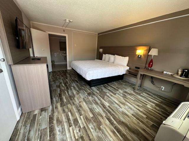 Whalers Inn And Suites New Bedford Exterior photo