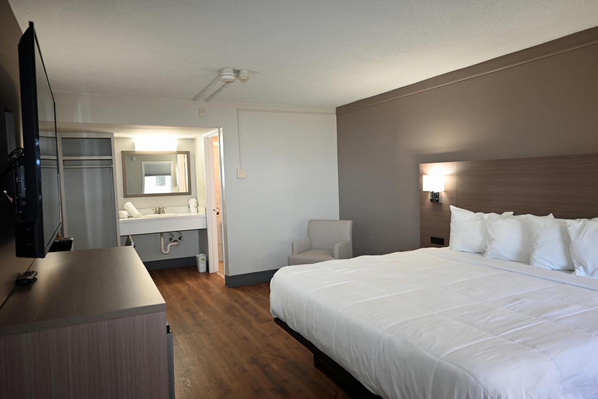 Whalers Inn And Suites New Bedford Exterior photo