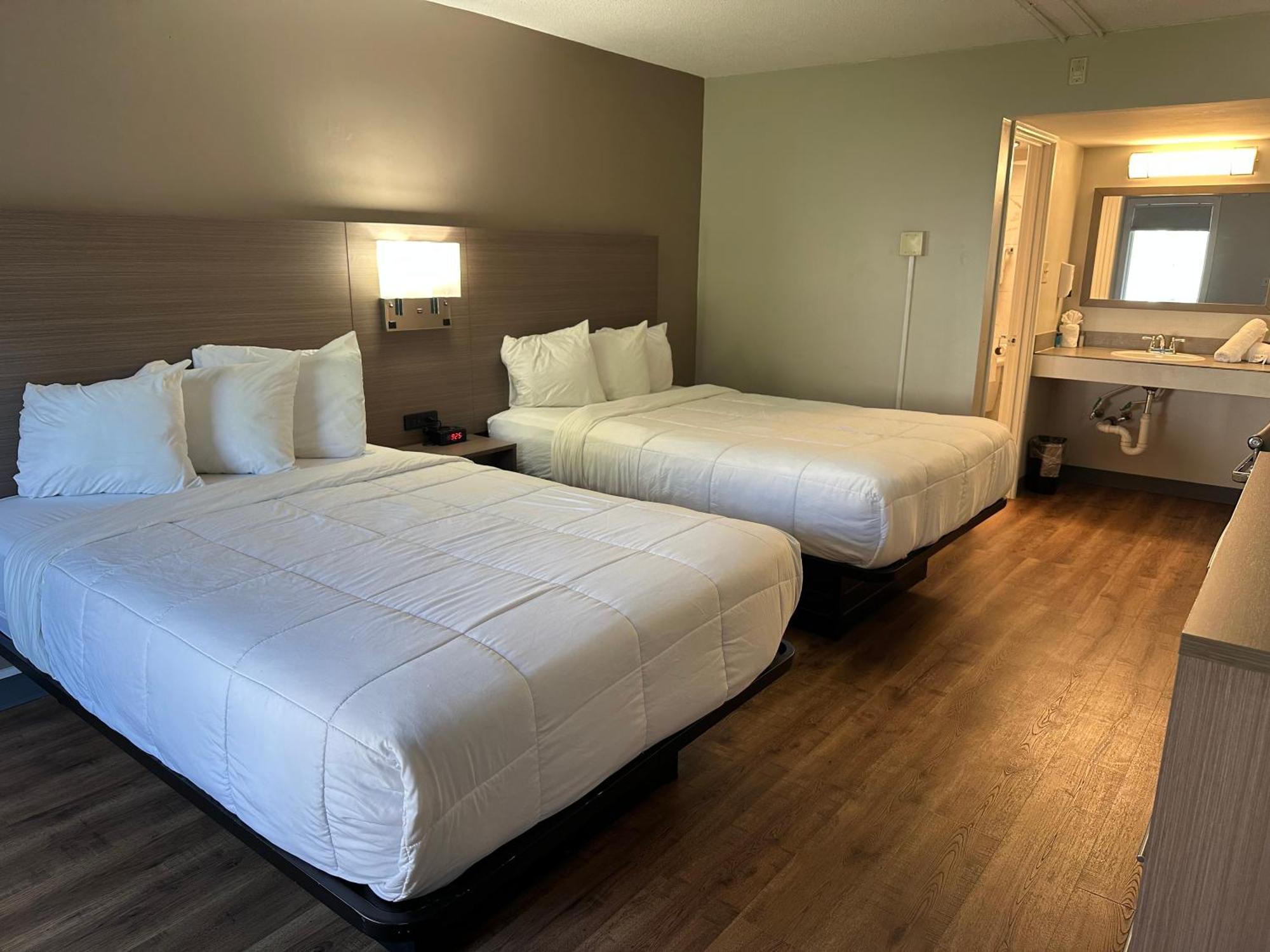 Whalers Inn And Suites New Bedford Exterior photo